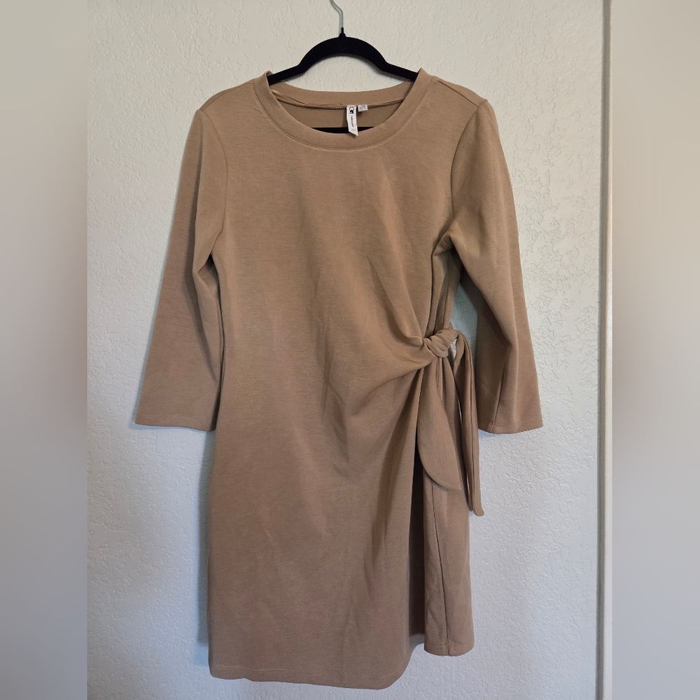 Cable & Gauge Tan Sheath Dress with Tie Front 3/4 Sleeves